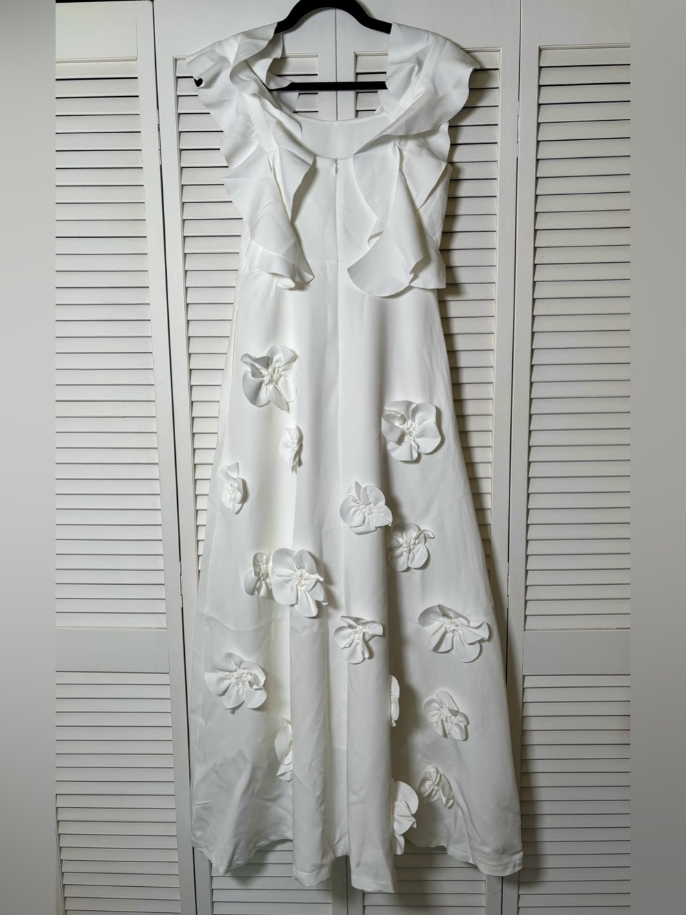 NWT Ansel White 3D Flower Ruffle Strap Dress Boutique Size Medium - Picture 7 of 8